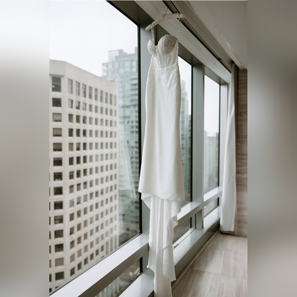 Strapless Wedding Gown - Picture 3 of 5